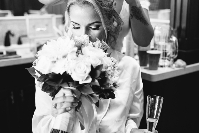 Stunningly beautiful Healdsburg Winery Wedding in California - The most amazing flowers, dress, and couple! // SimoneAnne.com