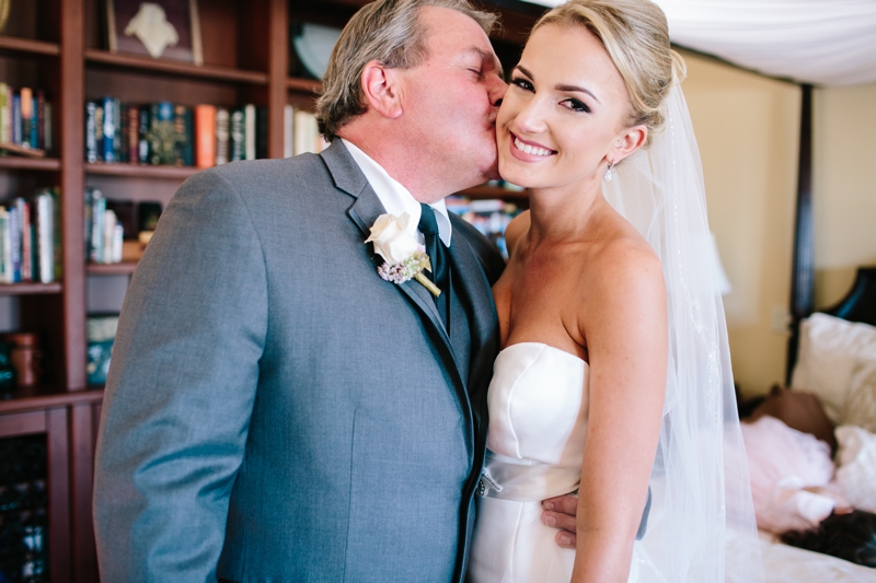 Stunningly beautiful Healdsburg Winery Wedding in California - The most amazing flowers, dress, and couple! // SimoneAnne.com