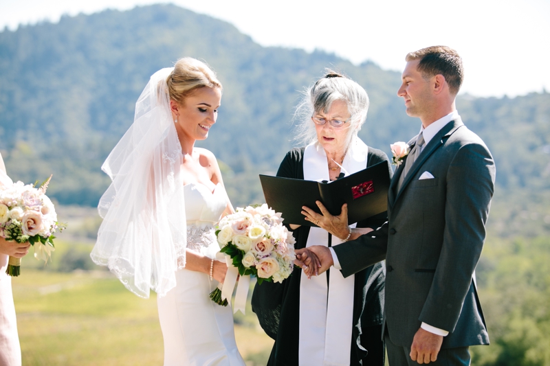 Stunningly beautiful Healdsburg Winery Wedding in California - The most amazing flowers, dress, and couple! // SimoneAnne.com