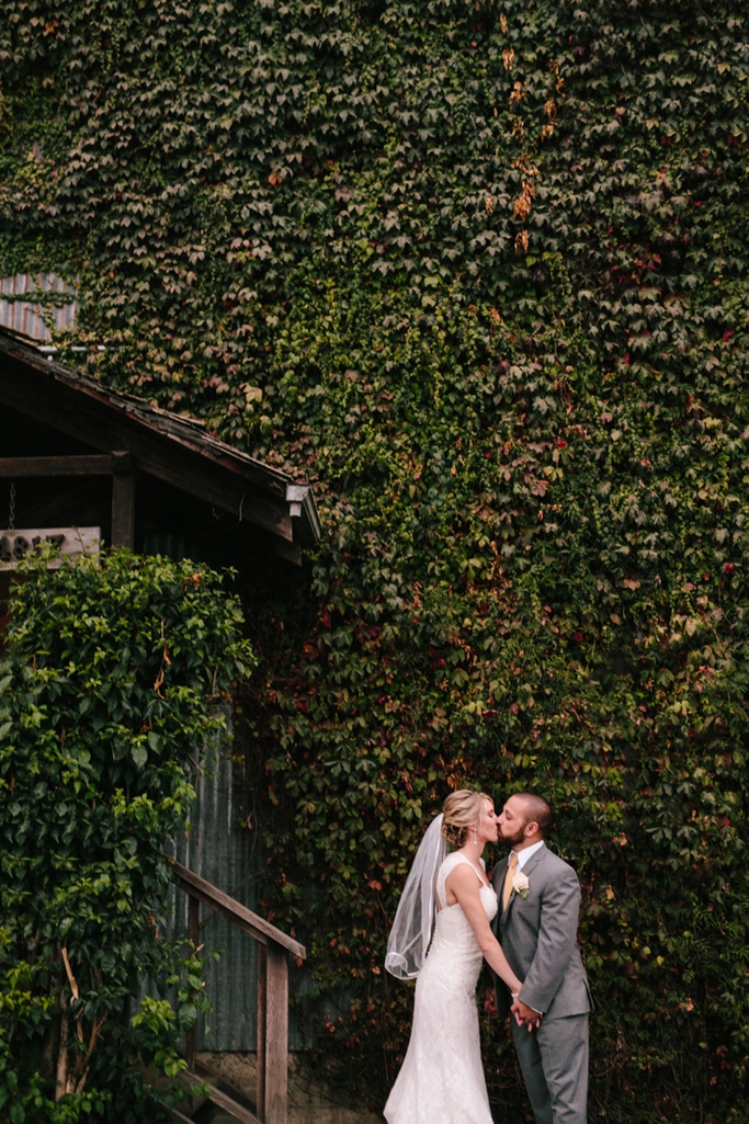 Sweet, intimate, and absolutely gorgeous La Nebbia Winery Wedding in Half Moon Bay, California // SimoneAnne.com