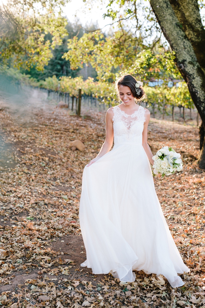 STUNNING Napa Valley Wedding with Off the Beaten Path Weddings at a private estate in Napa, with the most stunning vintage car! // SimoneAnne.com