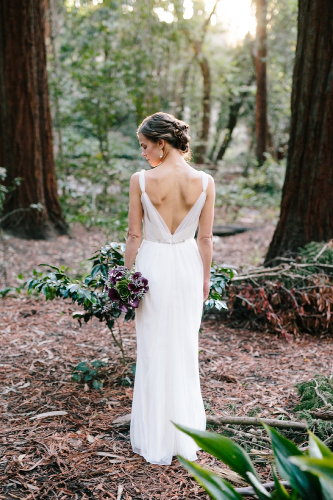 Dreamy and romantic Stern Grove wedding in San Francisco. Book themed wedding with the most beautiful ceremony ever! // SimoneAnne.com