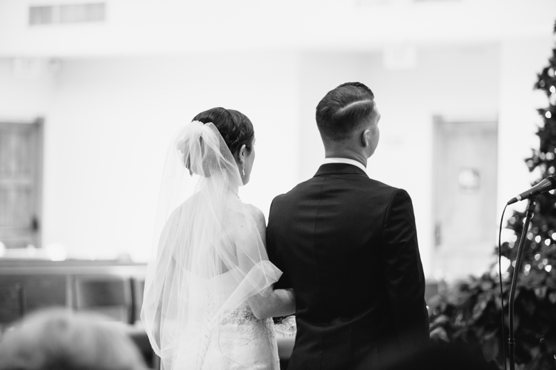 Beautiful Christmas Winter Wedding at the Castaway Restaurant and a Beautiful Catholic Church in Burbank, California // SimoneAnne.com