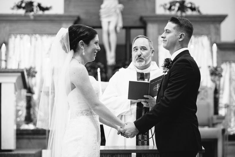 Beautiful Christmas Winter Wedding at the Castaway Restaurant and a Beautiful Catholic Church in Burbank, California // SimoneAnne.com
