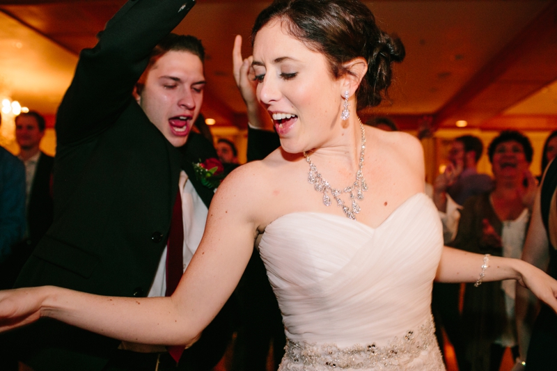 Beautiful Christmas Winter Wedding at the Castaway Restaurant and a Beautiful Catholic Church in Burbank, California // SimoneAnne.com