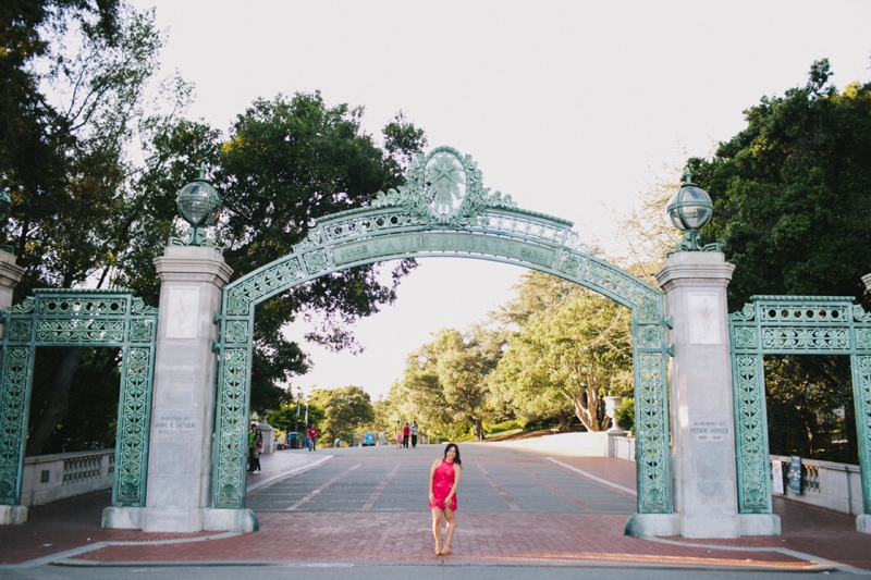 UC Berkeley Graduation Photos on the Cal Campus, with Haas School of Business, too! // SimoneAnne.com