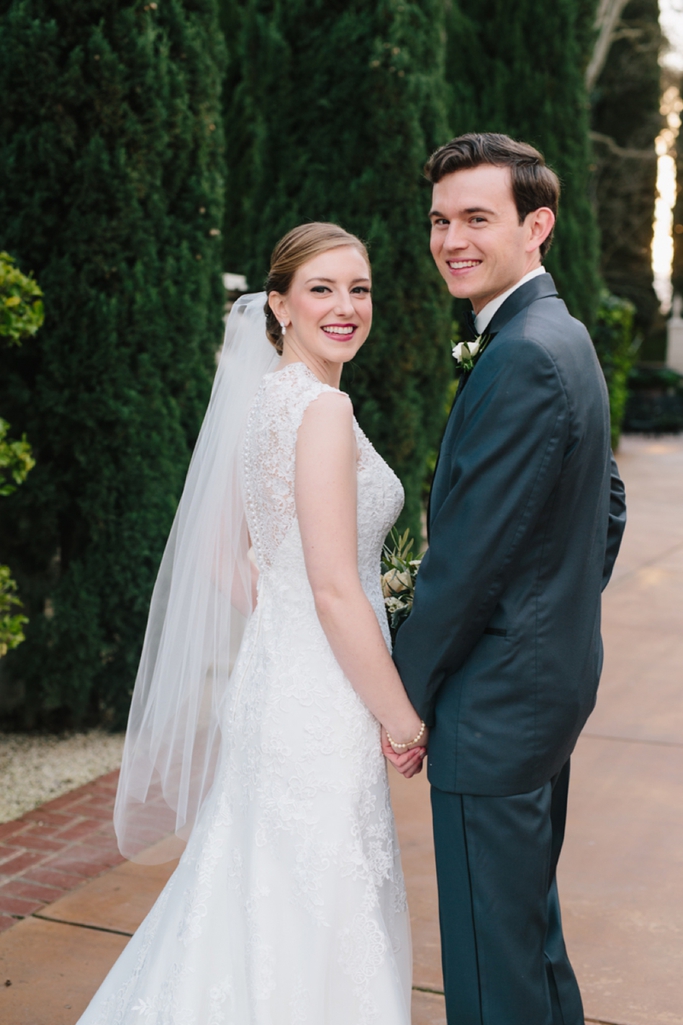 Cameron and Hannah's Grand Island Mansion Wedding in Walnut Grove, California - Classy and stunning // SimoneAnne.com