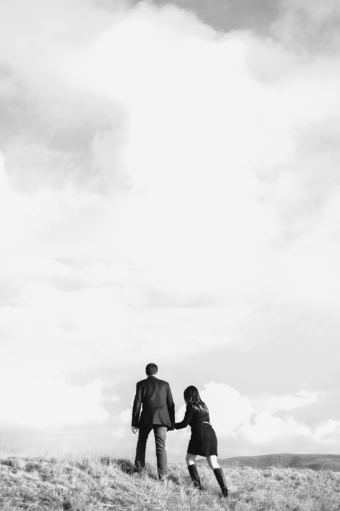 Stunning sunset for romantic Half Moon Bay engagement photographs on the ocean and beach // SimoneAnne.com