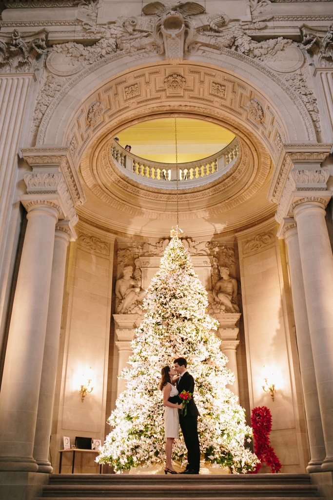 Dreamy Christmas wedding with a beautiful Christmas tree - San Francisco City Hall Wedding Photographer // SimoneAnne.com