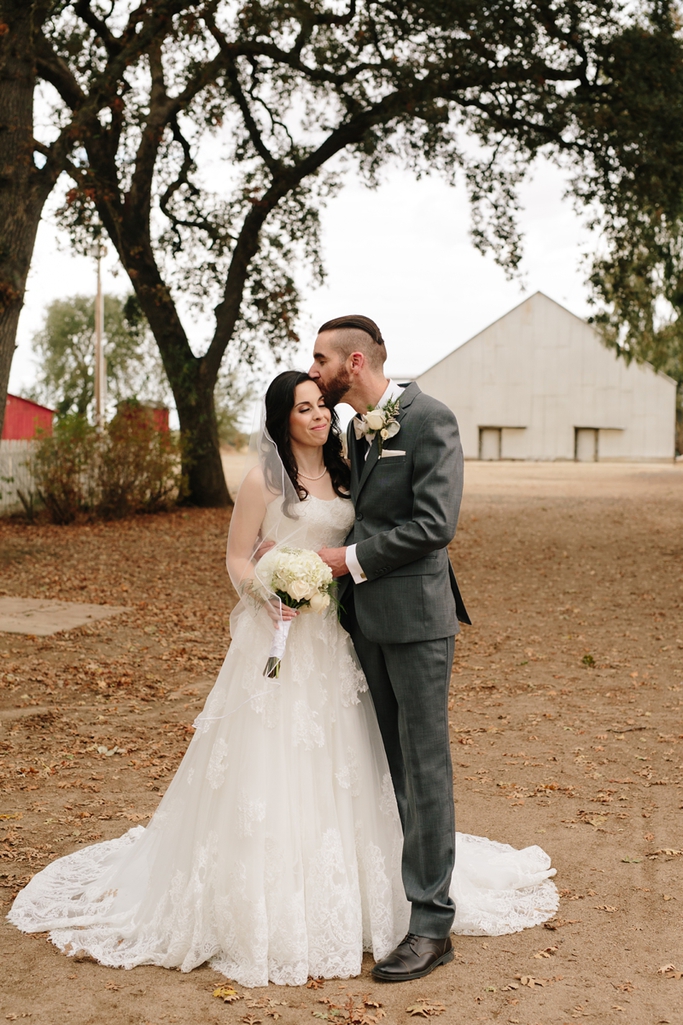Beautiful rainy day wedding at the McFarland Living History Ranch in Galt, California // McFarland Living History Museum Ranch Wedding Photographer / McFarland Historical Ranch Wedding Photographer / Lodi Wedding Photographer // SimoneAnne.com
