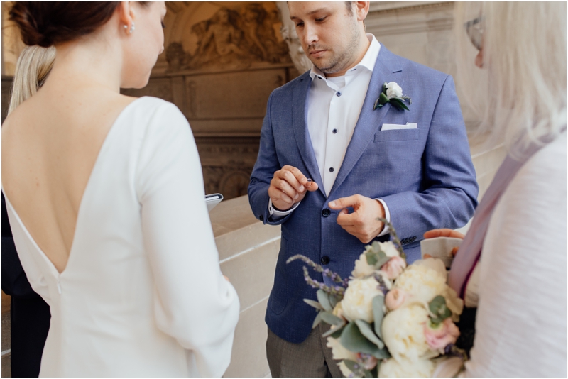 Intimate San Francisco City Hall Wedding Photographer // SimoneAnne.com