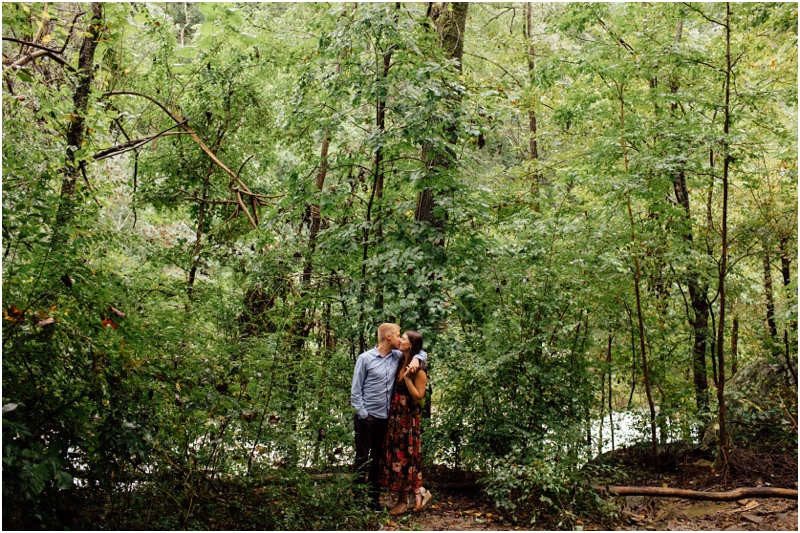 Ken and Kelly, Chattanooga Engagement photos / Chattanooga wedding photographer / Chattanooga engagement photographer / Tennessee wedding photographer / Destination wedding photographer // SimoneAnne.com