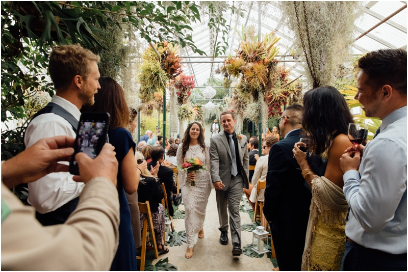 Matt and Miranda, Shelldance Orchid Farm Wedding Photographer / Pacifica Wedding Photographer / Half Moon Bay Wedding Photographer // SimoneAnne.com